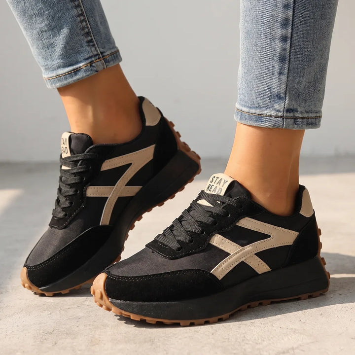 Annie Retro Runner - Color:Black;Size:36