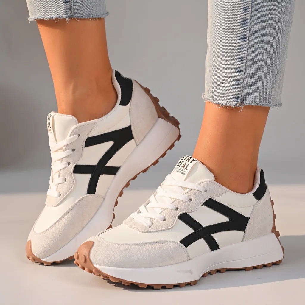 Annie Retro Runner - Color:White;Size:36