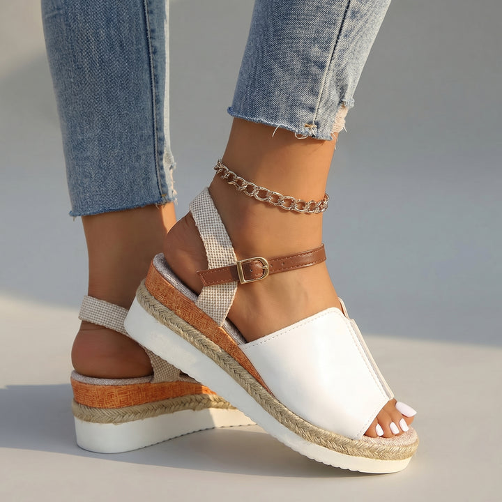 Carys Bold Rope Platforms - Color:White;Size:36