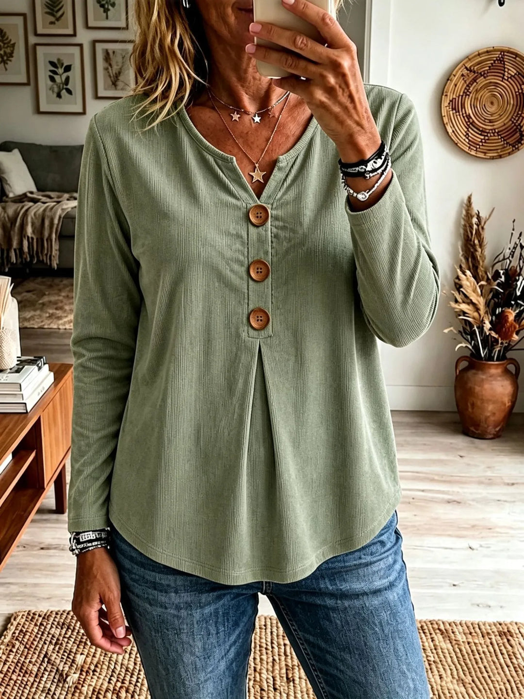 Clara | Women's Buttoned Caridgan  - Color:Green;Size:XS