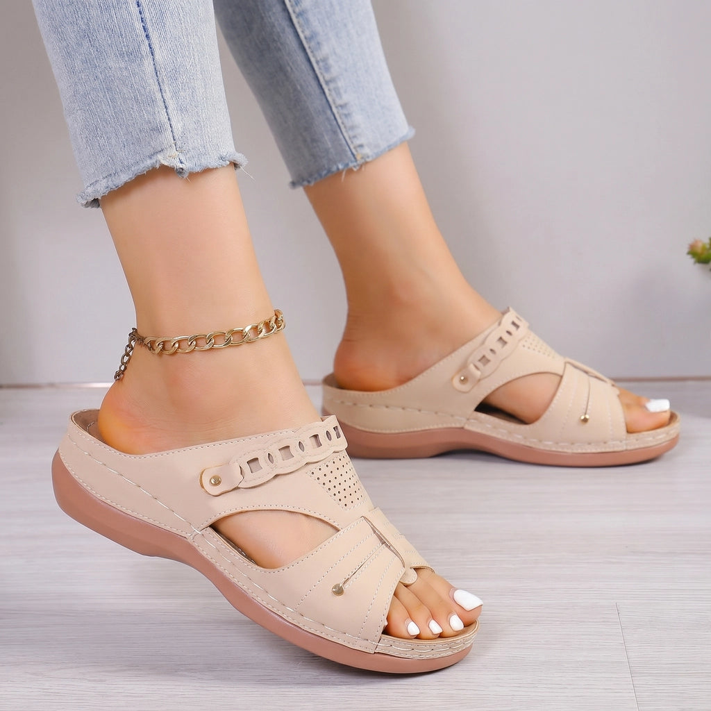 Cleo Platform Wedge Sandals - Color:Cream;Size:36