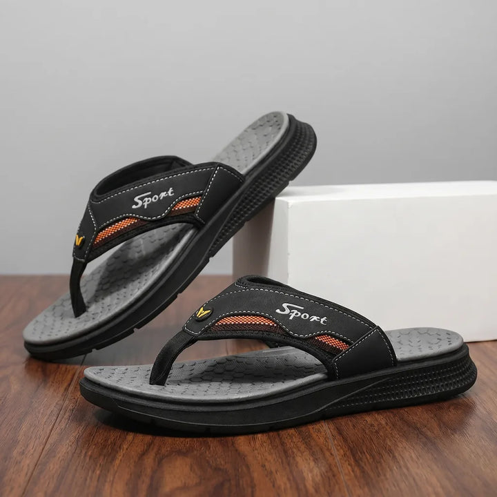 Connor Platform Flip Flops - Color:Black/1 stud;Size:38
