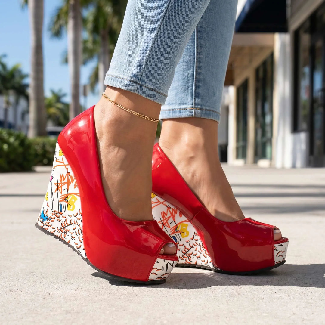 Graffiti chunky heels (2).png