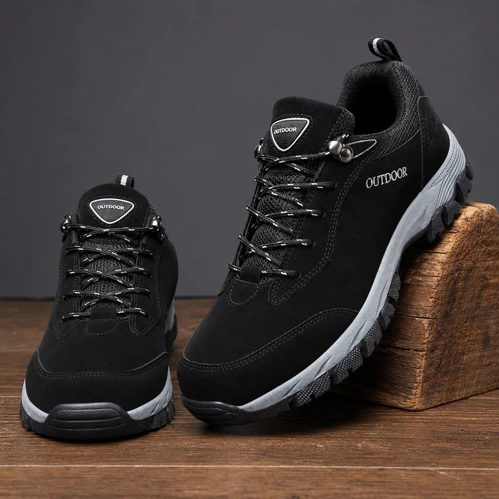 Denham Trail Boots - Color:Black;Size:39