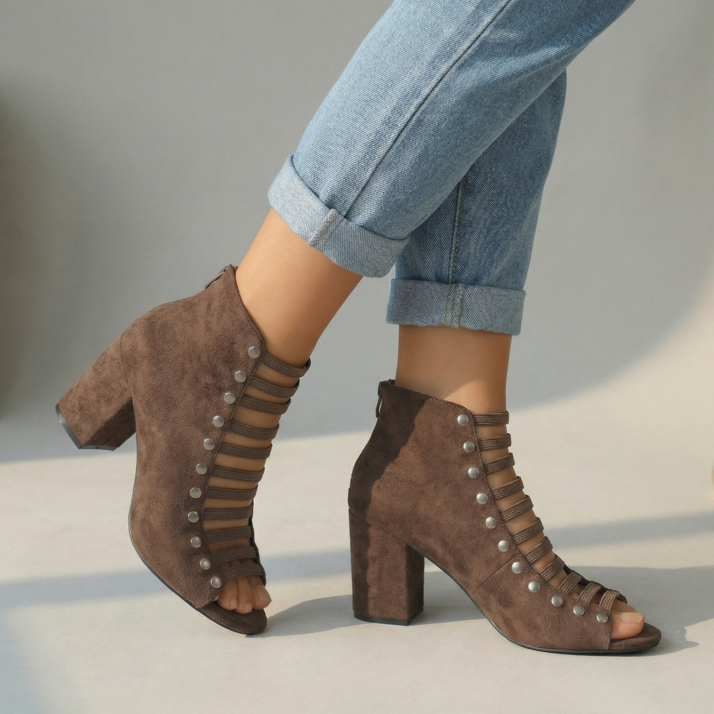 Felicity Studded Sandals - Color:Dark Brown;Size:US 5