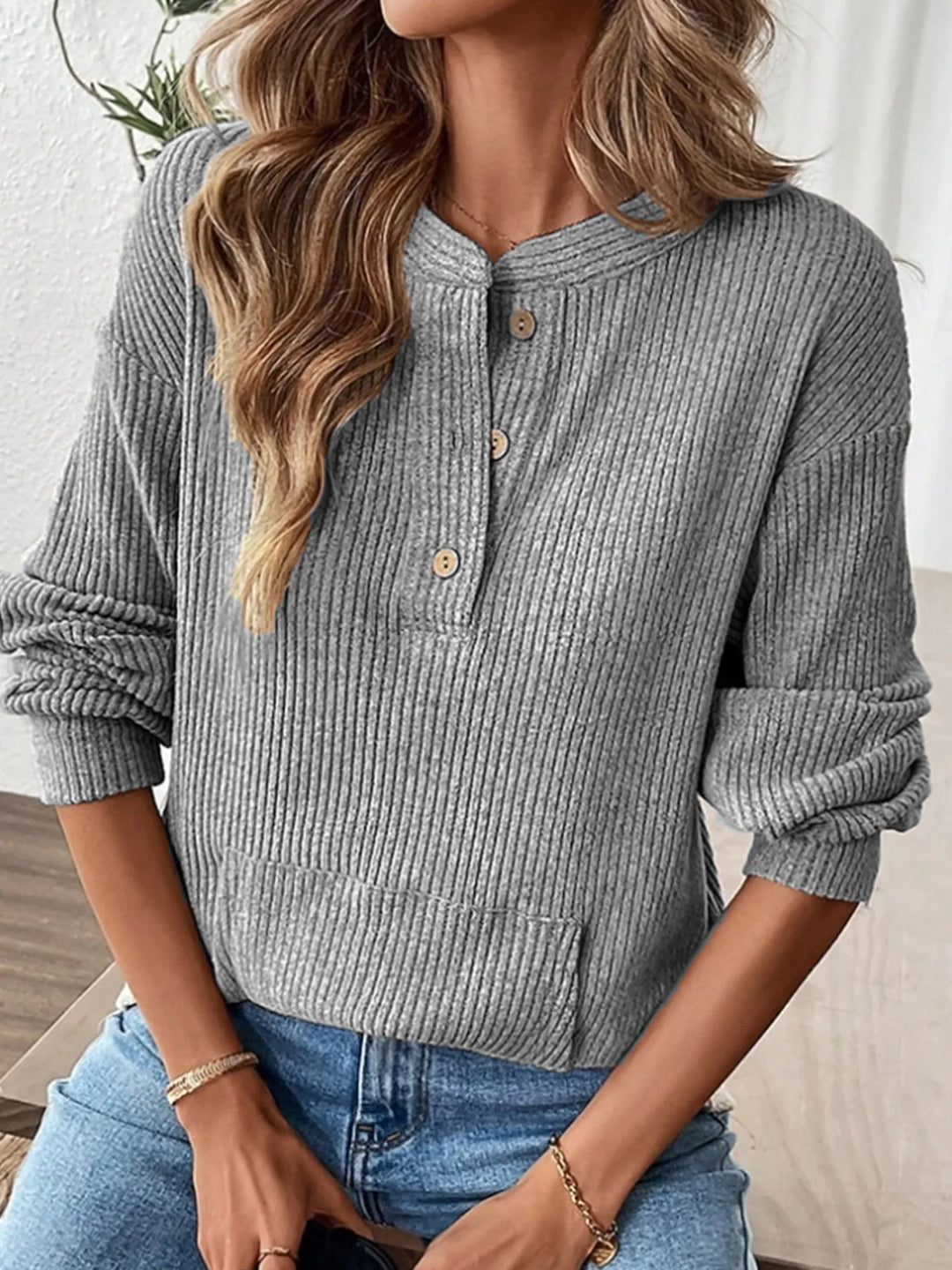 Fitch | Women's Relaxed Knit Sweater - Size:XS;Color:Grey