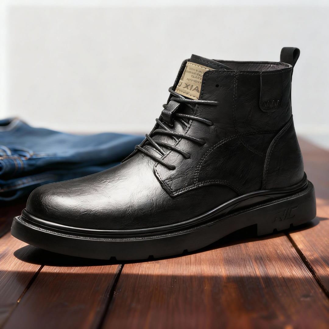 Bronco Leather Chukka Boots