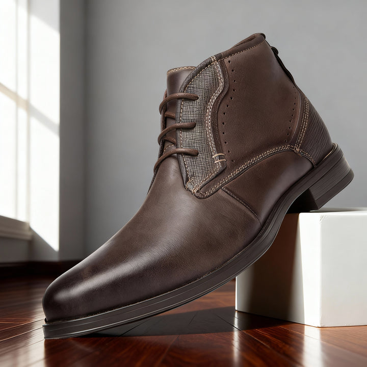 Mustang '05 Lace-Up Boots