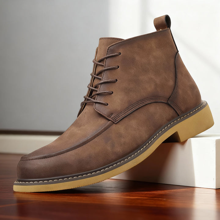 Rambler Chukka Boots