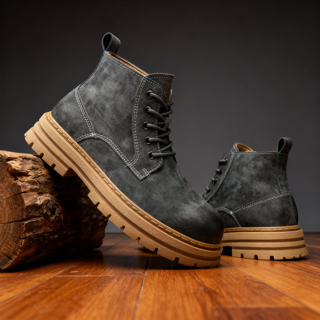 Bronco Leather Chukka Boots