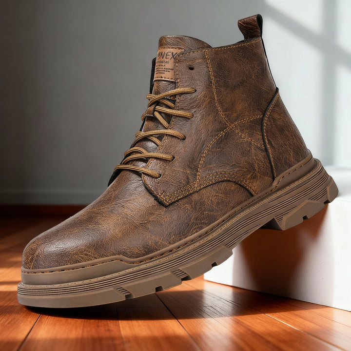 Apache Leather Chukka Boots
