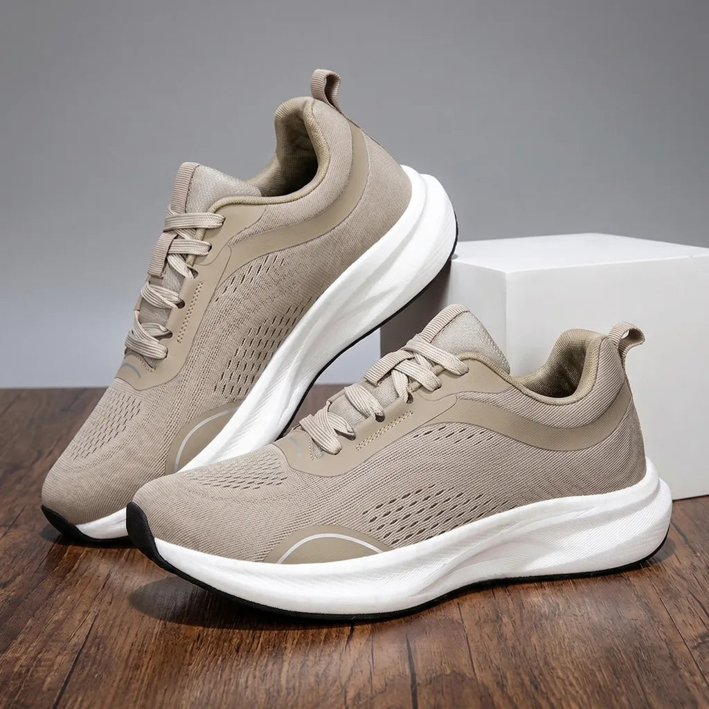 Graham Carbon Runners - Color:Beige;Size:39