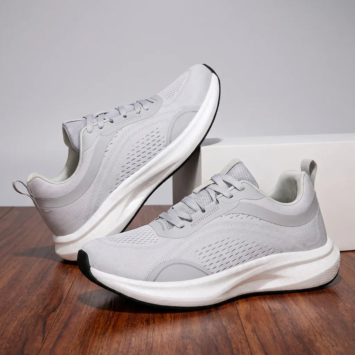 Graham Carbon Runners - Color:Gray;Size:39