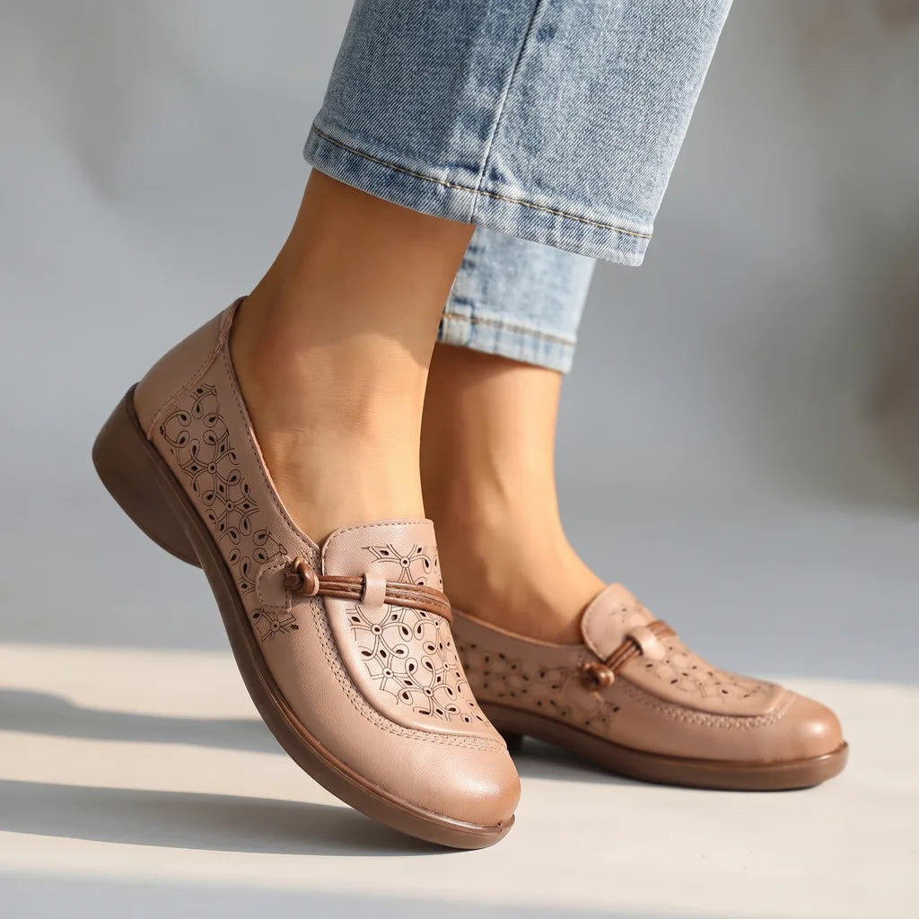 Hollie Slip-On Sandals - Color:Dusty Pink;Size:35