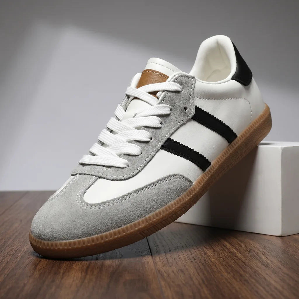 White Lightfoot Leather Trainers 1