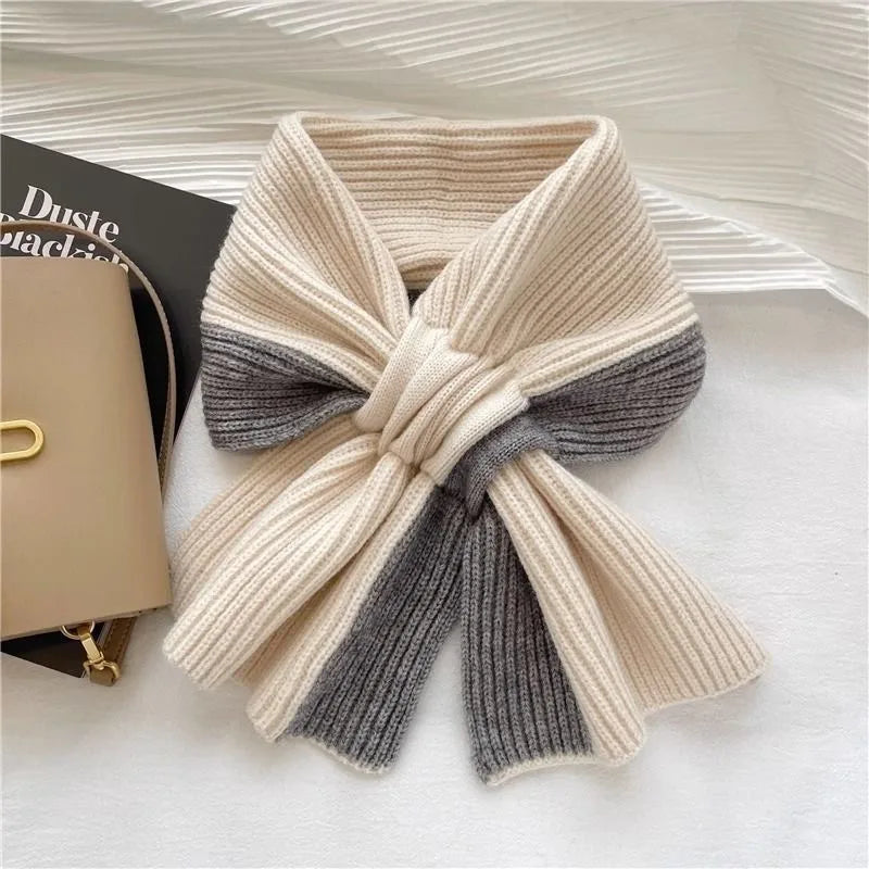 Jasmin | Women's Short Knit Scarf - Color:Gray