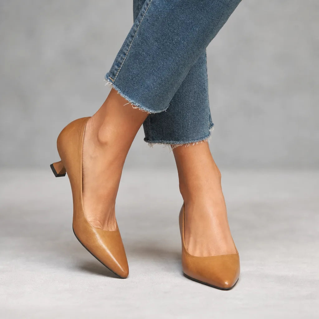 Leyla Pointed Pumps - Color:Beige;Size:35
