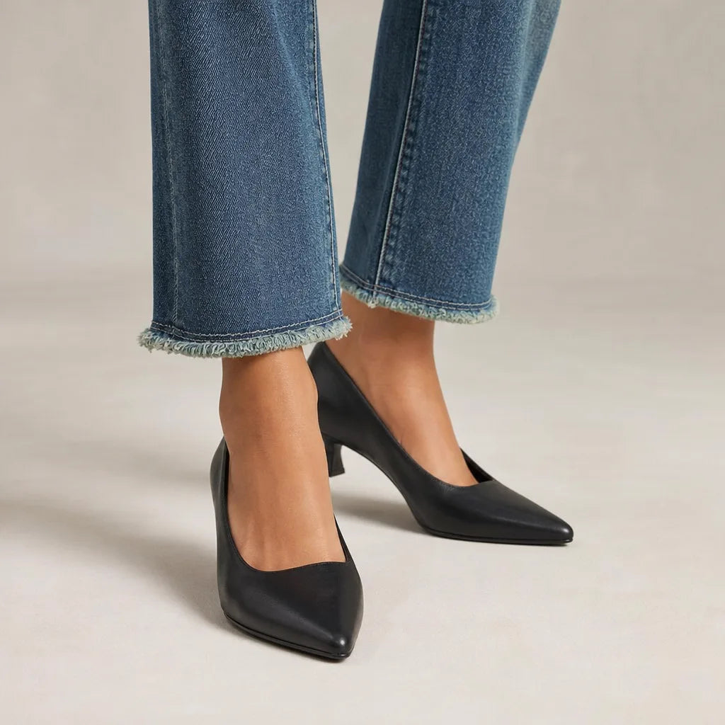 Leyla Pointed Pumps - Color:Black;Size:35