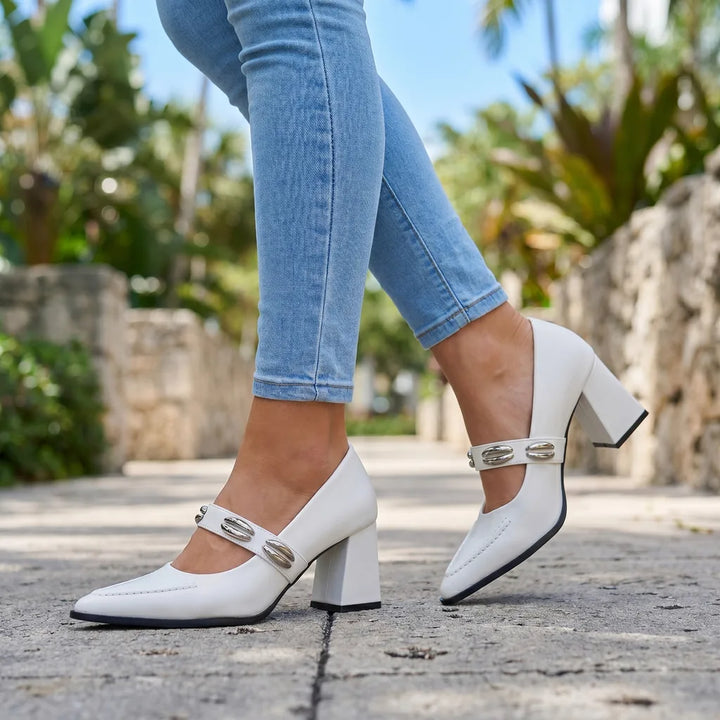 Women's White Zachary Strappy Flats
