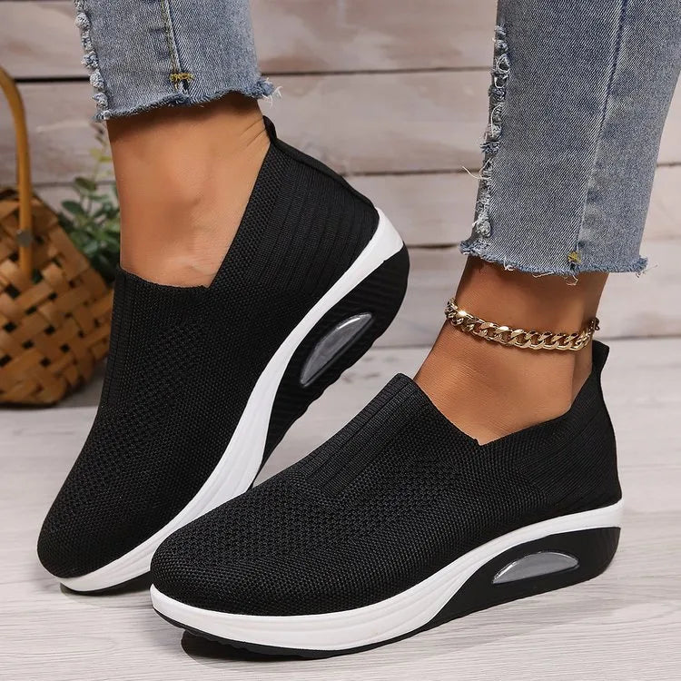Lucinda | Women's Cushioned Orthopedic Sneakers - Color:Black;Size:36