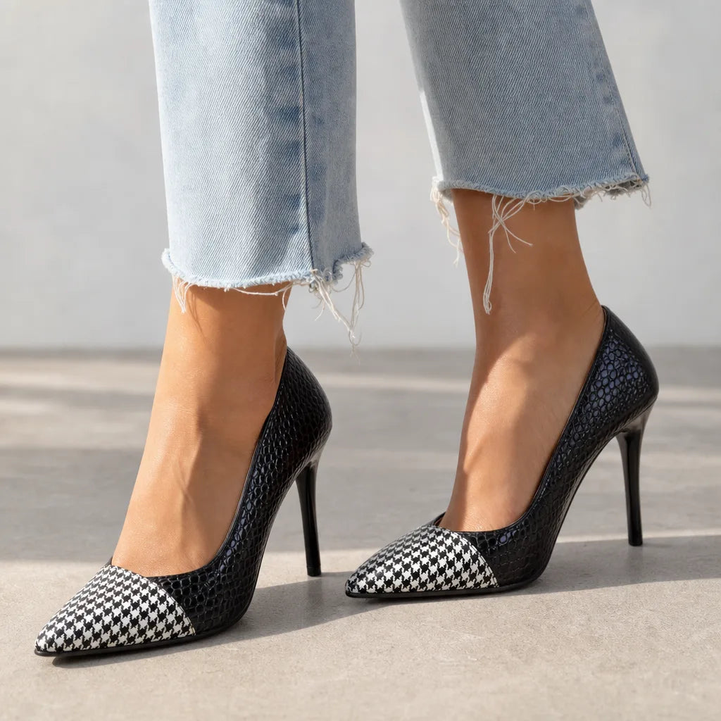 Luisa Pointed-Toe Pumps - Color:Black;Size:35