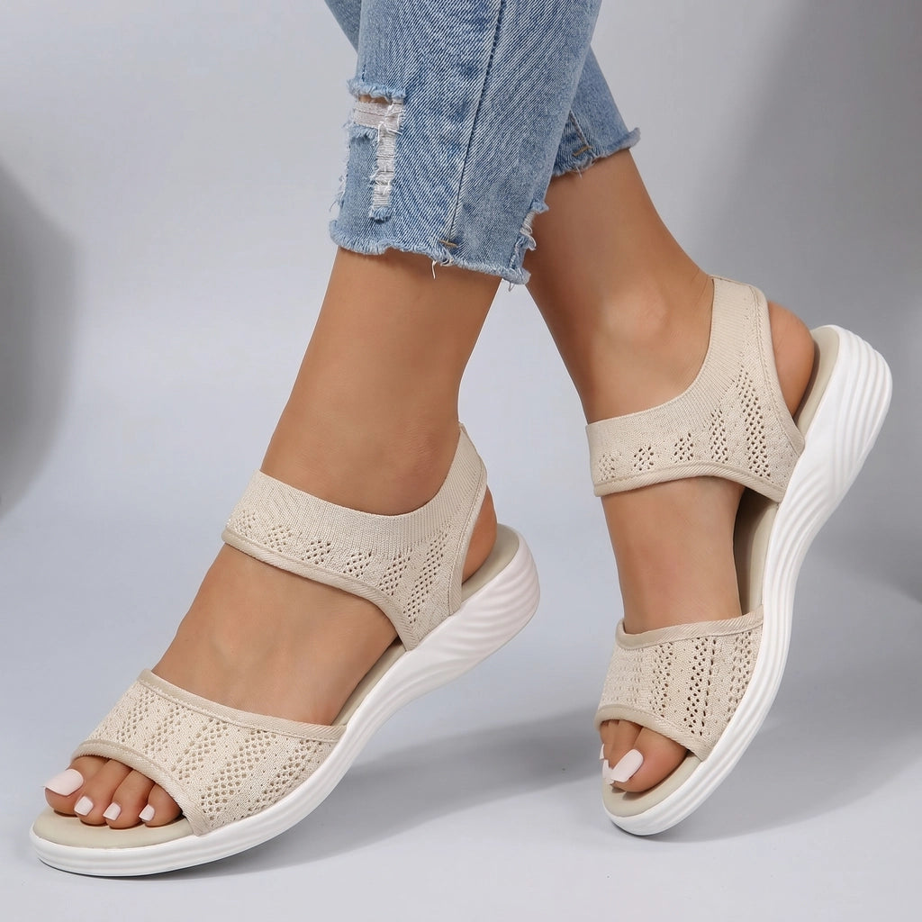 Nora Bloom Platform Sandals - Color:Off-White;Size:36