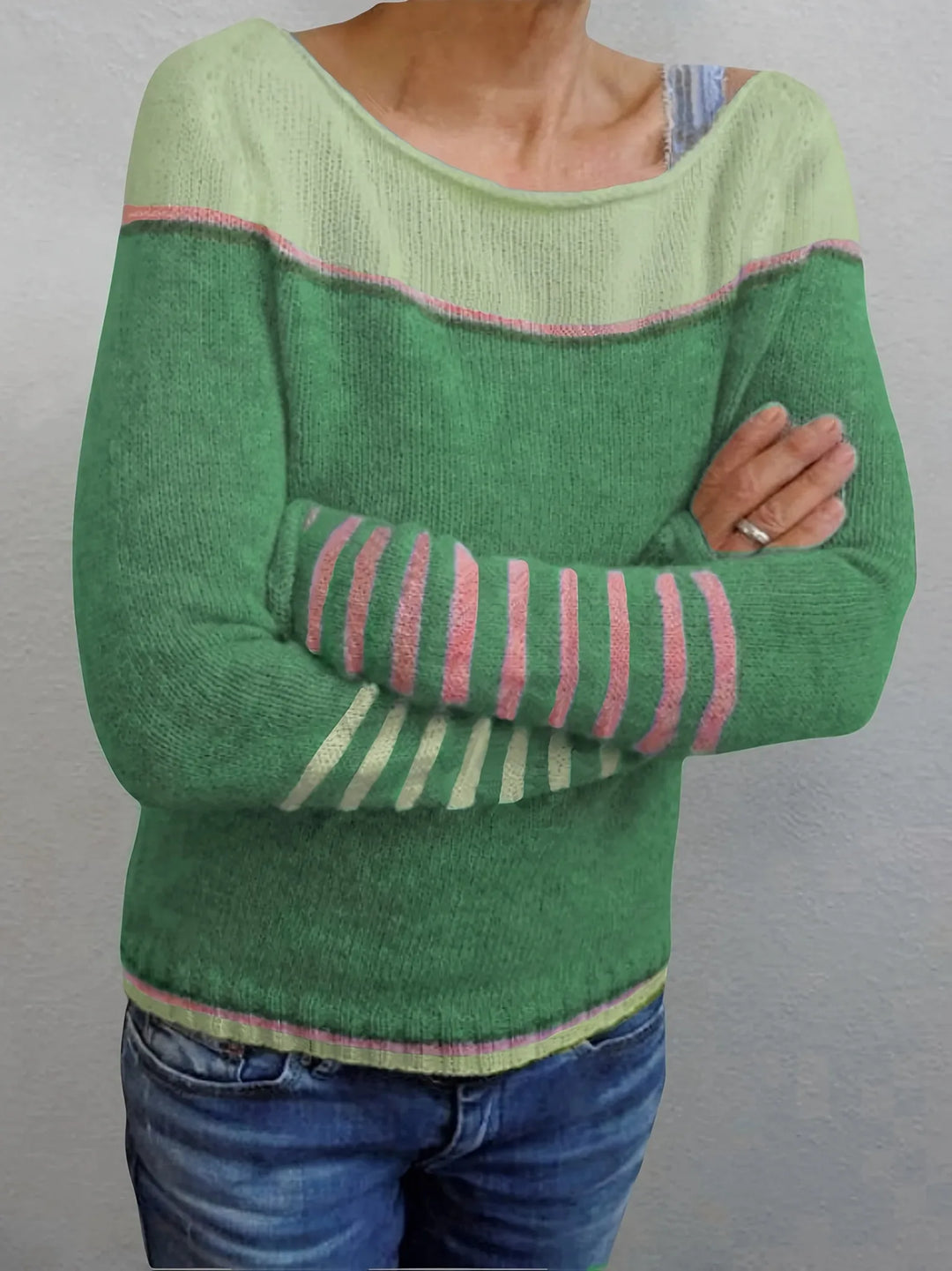 womens sweater green2.webp