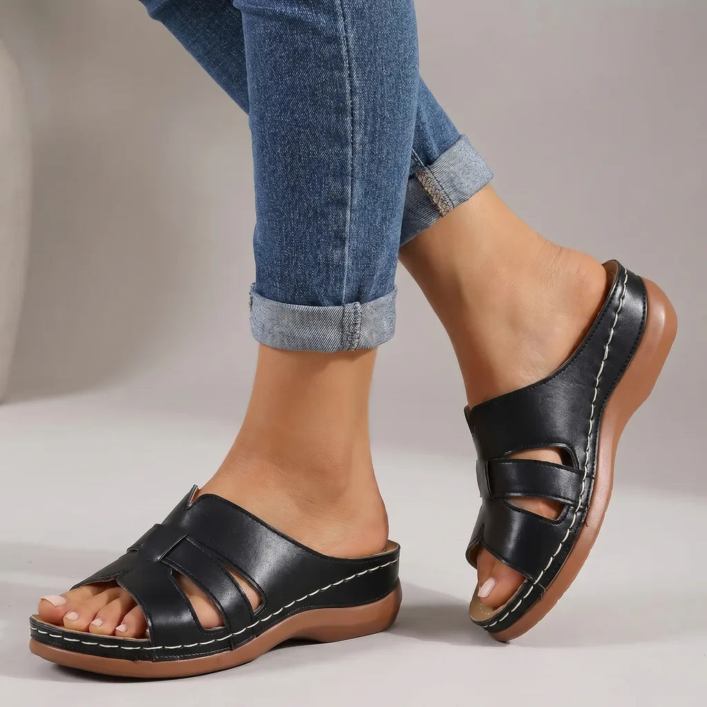 Renee Comfort Slides - Color:Black;Size:36