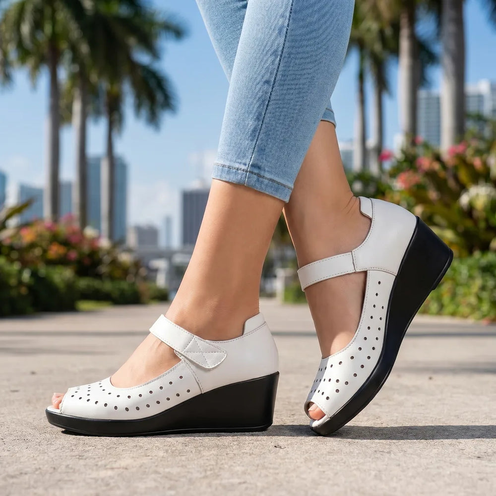 Off-white Grant Cut-Out Peep-Toe Sandals 1