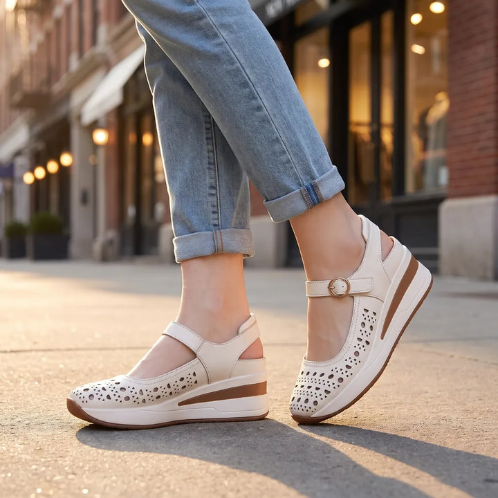 Women's White Ridley Closed Toe Sandals