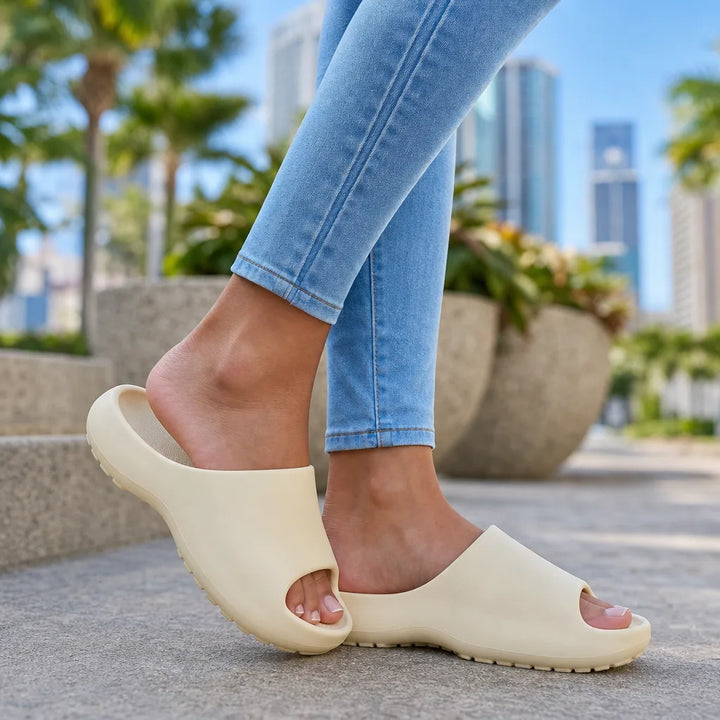 Women's Cream White Savannah Slides