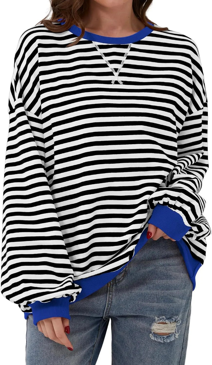 Verity | Women's Oversized Sweatshirt  - Size:XS;Color:Black