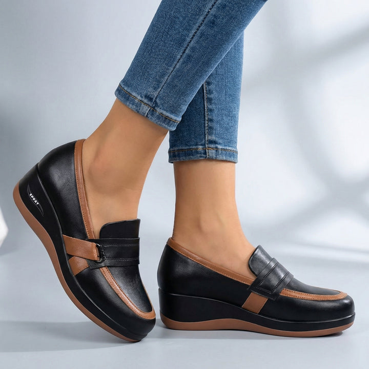 Virello Contrast Trim Loafers - Color:Black;Size:35