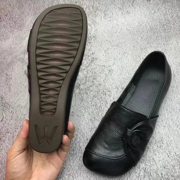womens slip on black 1.jpg